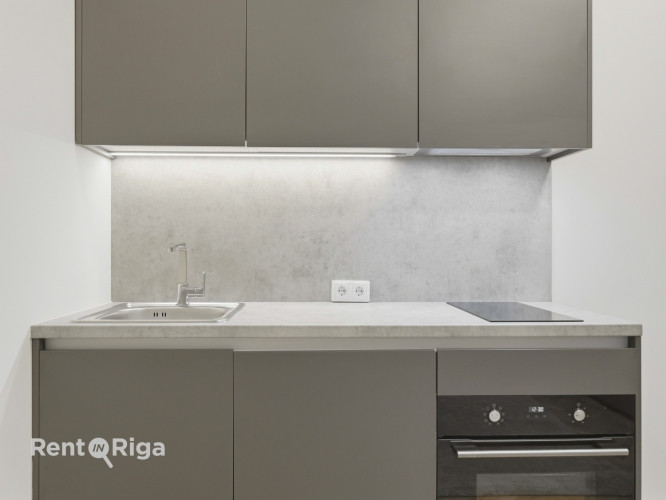 Mēbelēts Studio dzīvoklis Rīgas Centrā.  Tas atrodās restaurētā vēsturiskā jūgendstila Rīga - foto 14