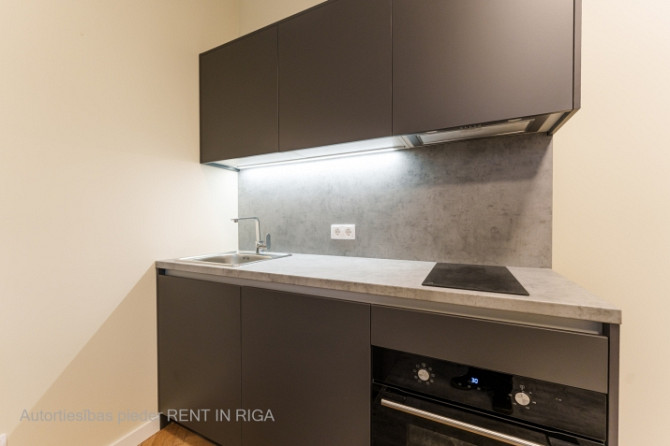 Меблированная однокомнатная квартира в центре Риги.  Он расположен в Рига - изображение 6