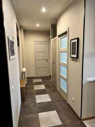 Сдается в долгосрочную аренду 3-комнатная квартира после ремонта с установленной Rīga