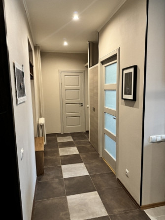 Сдается в долгосрочную аренду 3-комнатная квартира после ремонта с установленной Рига - изображение 2