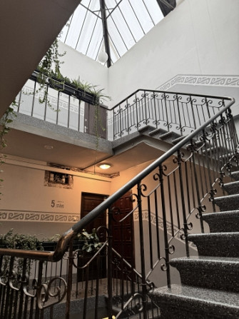 Сдается в долгосрочную аренду 3-комнатная квартира после ремонта с установленной Рига - изображение 1