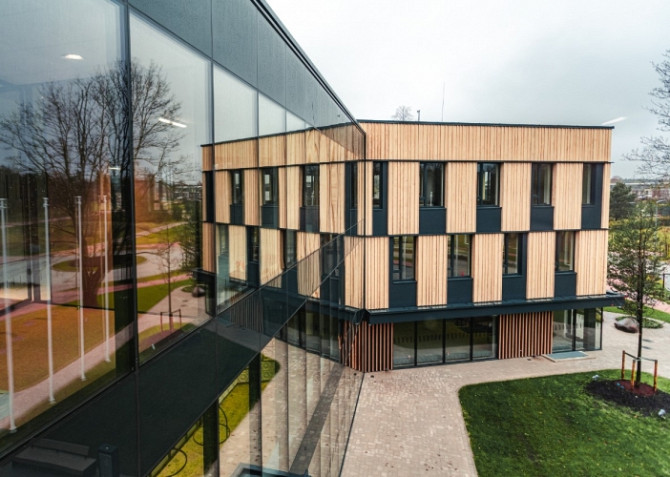 Biroja telpas A klases biroju ēkā Mežaparkā.  Telpas ir piemērotas salonam, veikalam vai birojam, un Рига - изображение 2