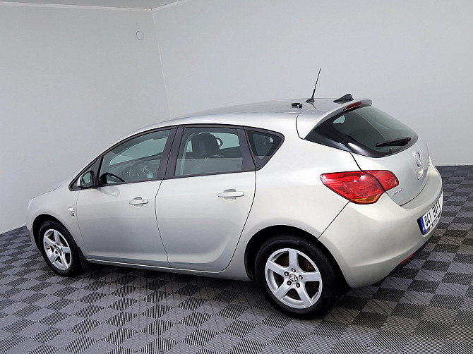 Opel Astra 111 Edition 1.7 CDTi 92kW Таллин - изображение 4