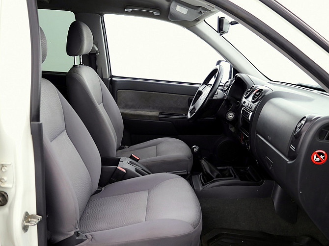 Isuzu D-Max Doublecab Facelift 2.5 TD 100kW Таллин - изображение 6