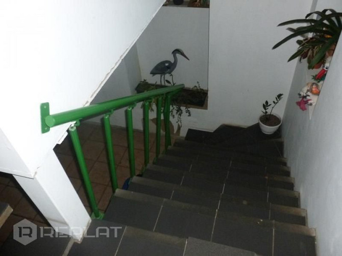 Lieliska un potenciāla vieta veikalam, restorānam vai cita veida komercdarbībai. Ēkai ir divi Rīga - foto 11