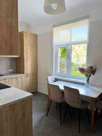 Izīrē gaišu un mājīgu 3 istabu dzīvokli Āgenskalnā!  Māja ar trīs stāviem un četriem dzīvokļiem, tāp Рига