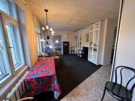 Квартира с собственным двором доступна для долгосрочной аренды!  3-комнатная Рига