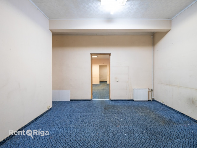 Офис с складскими помещениями на первом этаже с отдельным входом с первого этажа. Рига - изображение 8