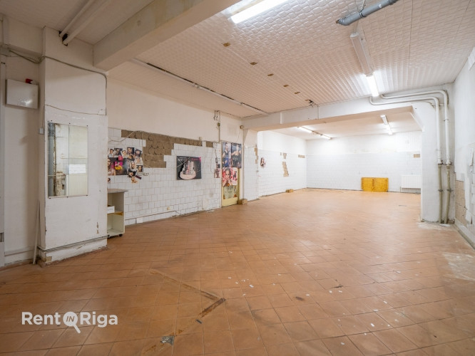 Офис с складскими помещениями на первом этаже с отдельным входом с первого этажа. Рига - изображение 7