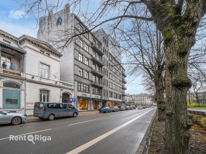 Офис с складскими помещениями на первом этаже с отдельным входом с первого этажа. Рига - изображение 2