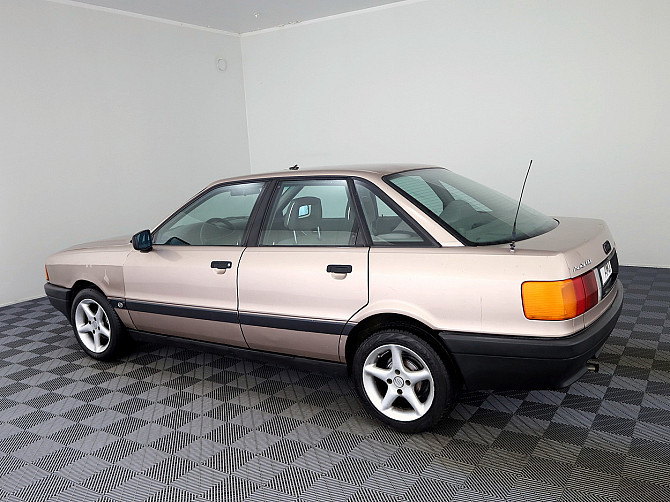Audi 80 Classic 1.8 66kW Tallina - foto 4
