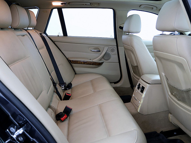 BMW 325 xDrive Executive ATM 3.0 Xi 160kW Таллин - изображение 7