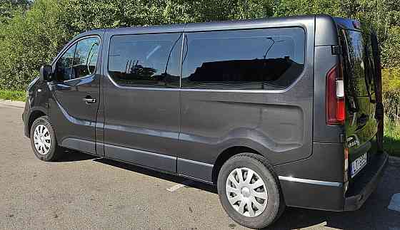 Garā bāze ar ietilpīgu bagāžnieku. 9(8+1) sēdvietas. Kopts un labi uzturēts Opel Vivaro. Visas... Rīga