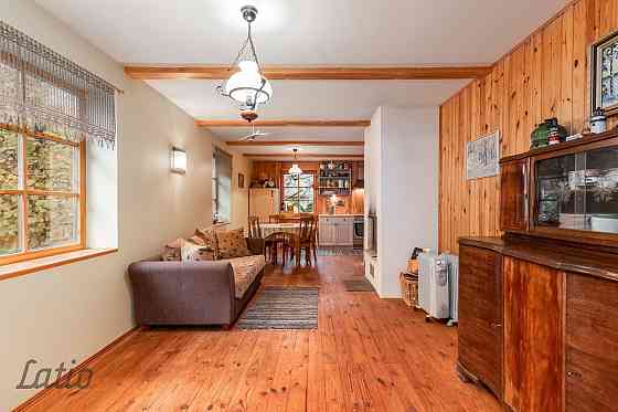 Tiek pārdots ekskluzīvs īpašums klusā jūras piekrastes teritorijā, 11 minūšu pastaigas attālumā no B Ventspils un Ventspils novads