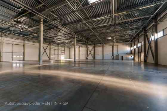 Складские помещения на пересечении улиц Даугавгривас и Твайконю.  Фасадное Рига