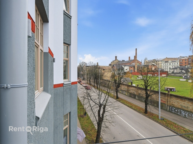 Mēbelēts Studio dzīvoklis Rīgas Centrā ar balkonu.  Dzīvoklis ietver dzīvojamo istabu, kas Rīga - foto 3