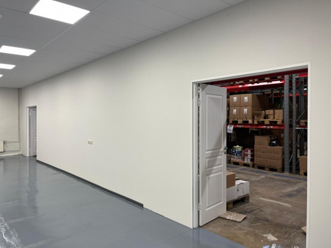 Предлагаются просторные и в отличном состоянии складские помещения общей Рига - изображение 9