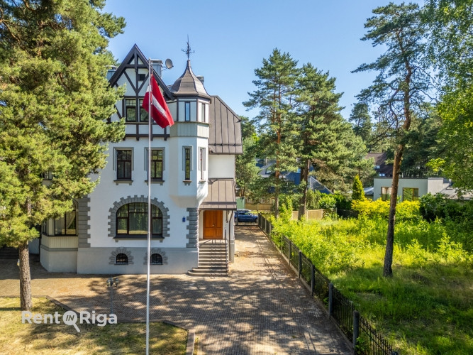 Ekskluzīvā Mežaparka sirdī, Sudrabu Edžus ielā 1, ilgtermiņa nomai tiek piedāvāta viena no Rīga - foto 2