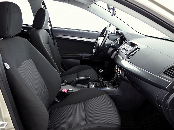 Mitsubishi Lancer Sport 1.8 105kW Таллин - изображение 6