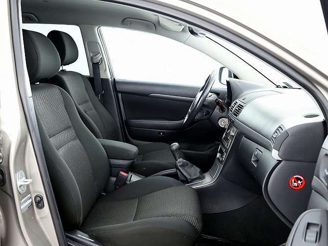 Toyota Avensis Linea Sol Facelift 2.0 108kW Tallina - foto 6