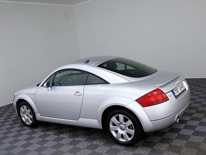 Audi TT S-Line Facelift 1.8 132kW Tallina - foto 4