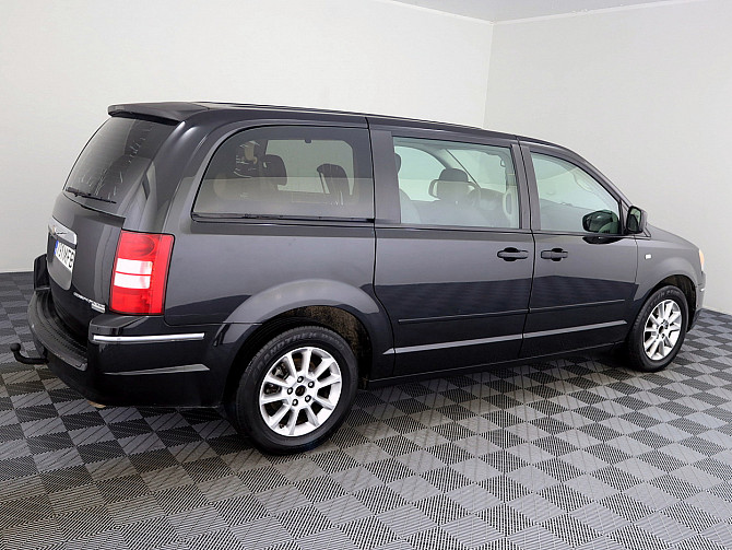 Chrysler Grand Voyager Comfort ATM 2.8 CRDi 120kW Tallina - foto 3