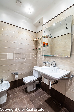 Земля в собственности, фасадный дом, реновированный дом, подъездная дорога Рига - изображение 12