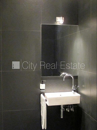 Fasādes māja, restaurēta māja, iespēja nomāt autostāvvietu, pazemes autostāvvieta, Rīga - foto 8