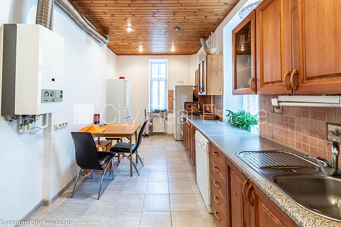 Фасадный дом, реновированный дом, кирпичные стены, фасад с декоративной Рига - изображение 12