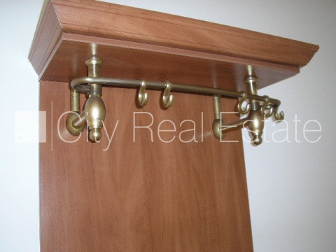 Фасадный дом, реновированный дом, место для машины, охраняемая автостоянка, Рига - изображение 18