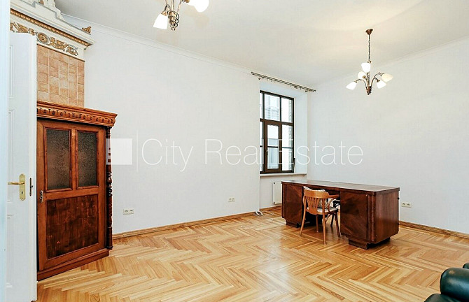 Земля в собственности, фасадный дом, реновированный дом, поменянное покрытие Рига - изображение 14