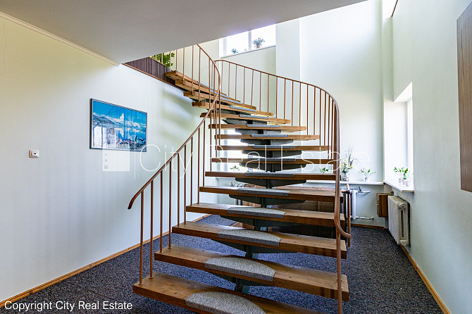 Zeme īpašumā, privātmāja, zaļā teritorija 2600 m2, slēgts pagalms, vieta automašīnai, Jūrmala - foto 16