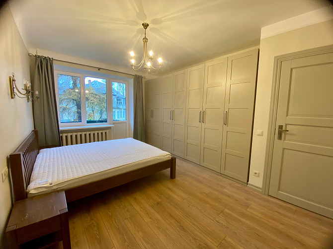 Сдаётся просторная и уютная 3-комнатная квартира после капитального ремонта! 
Две отдельные... Rīga - foto 2