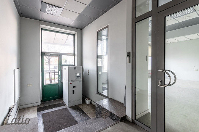 Pārdod komerctelpas vai dzīvokļus Brīvības gatvē 232, Rīgā

Piedāvājumā plašas un Rīga - foto 4