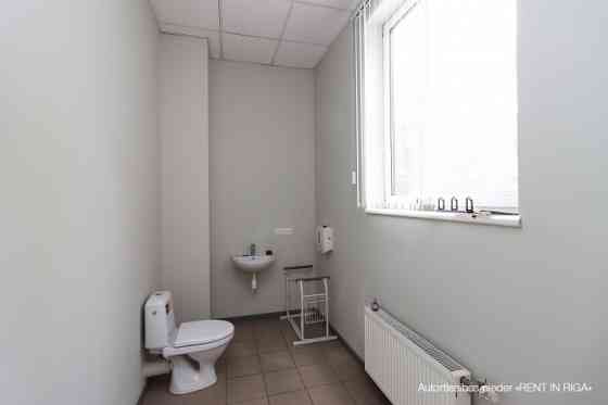 Предлагаются просторные коммерческие помещения над магазином MAXIMA в Rīga