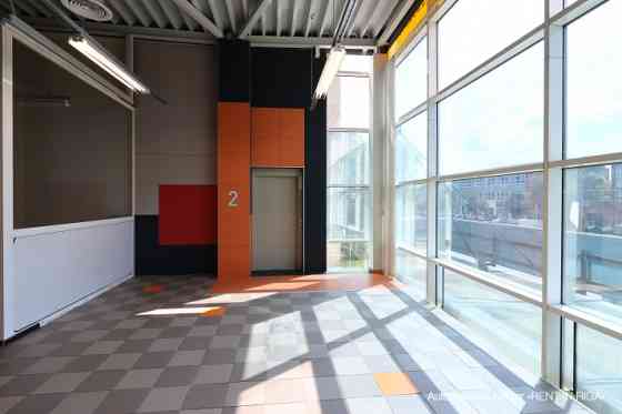 Предлагаются просторные коммерческие помещения над магазином MAXIMA в Rīga