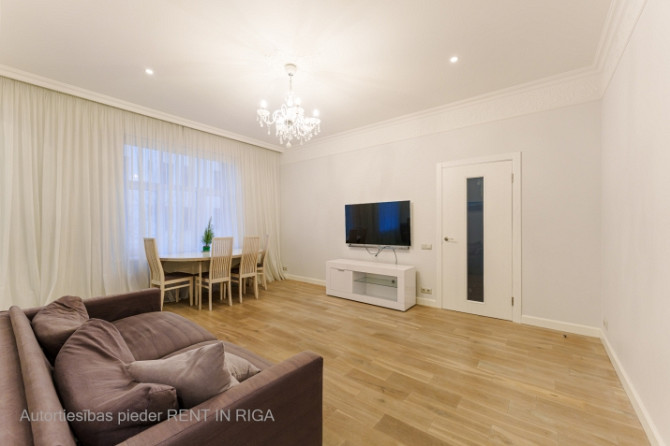 Elegants un plašs 3-istabu dzīvoklis Upīša pasāža  Tas atrodās pašā Rīgas centrā, ēkas Rīga - foto 7