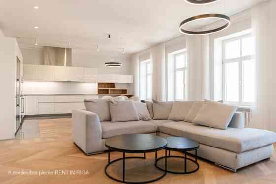 Elizabetes Rezidence - это одна из ярчайших жемчужин рижского архитектурного наследия, Рига