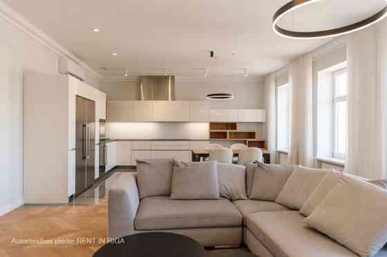 Elizabetes Rezidence - это одна из ярчайших жемчужин рижского архитектурного наследия, Рига