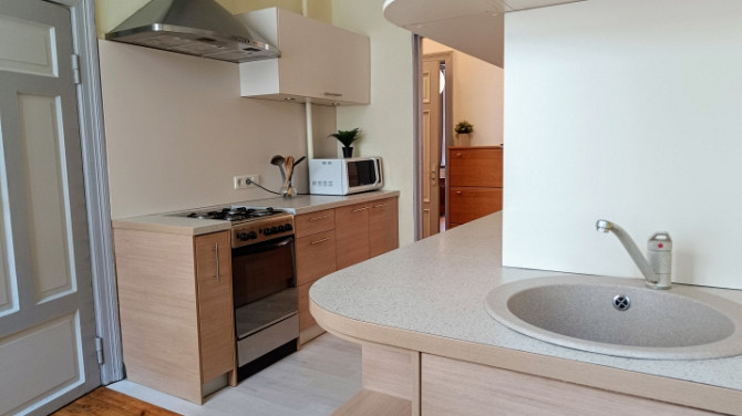 Dzīvo prestižā Rīgas centrā!   Izīrē plašu un eleganti iekārtotu 4 istabu dzīvokli pašā Rīga - foto 9