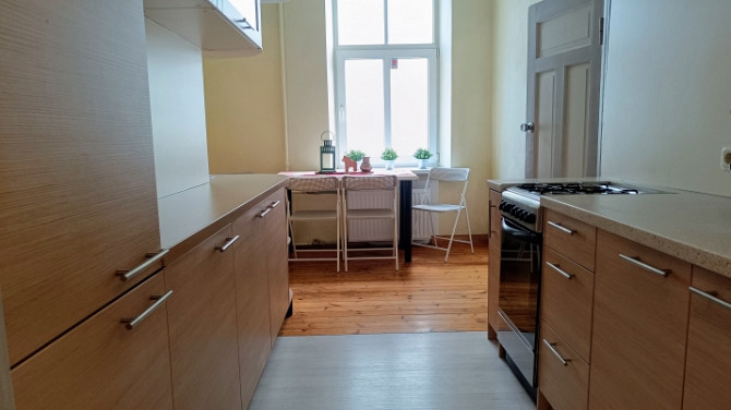 Dzīvo prestižā Rīgas centrā!   Izīrē plašu un eleganti iekārtotu 4 istabu dzīvokli pašā Rīga - foto 6