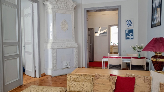 Dzīvo prestižā Rīgas centrā!   Izīrē plašu un eleganti iekārtotu 4 istabu dzīvokli pašā Rīga - foto 4