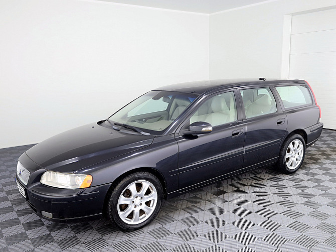 Volvo V70 Summum Facelift 2.4 D5 136kW Tallina - foto 2