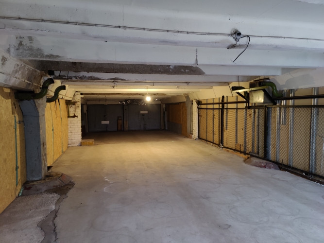 Tiek iznomātas neapkurināmas noliktavu telpas centrā, Sporta ielā.  Līdzena betona grīda. Rīga - foto 1