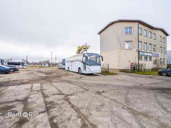 На продажу недвижимость в Румбулах, улица Крустпилс, 54. Объект состоит из Рижский район