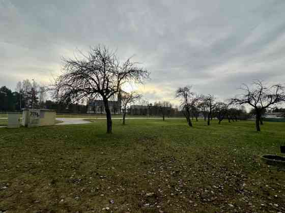 Продаётся земельный участок в Пиньки, в пригороде Риги, который переживает самый Rīgas rajons