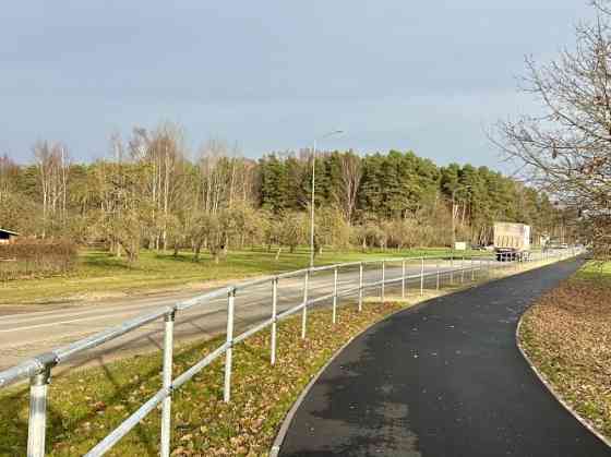 Продаётся земельный участок в Пиньки, в пригороде Риги, который переживает самый Rīgas rajons