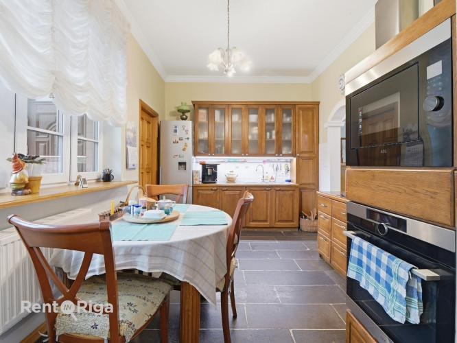 Plaša privātmāja labā stāvoklī Vimbukrogā pirms Ķekavas.  Ēkas 1.stāvā ir plaša Ķekavas pagasts - foto 5