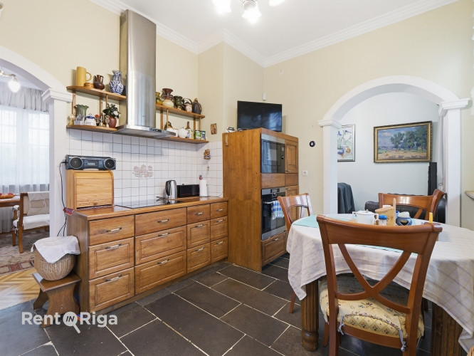 Plaša privātmāja labā stāvoklī Vimbukrogā pirms Ķekavas.  Ēkas 1.stāvā ir plaša Ķekavas pagasts - foto 7