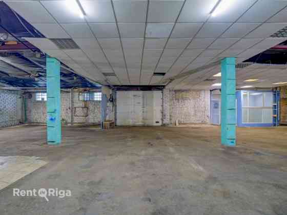 Iznomā noliktavas telpas Strenču ielā.   + kopējā platība 340 m2 + 3 fāžu elektrības pieslēgums + sl Rīga